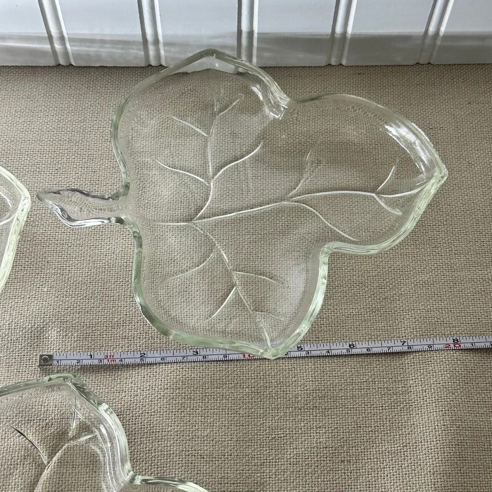 Vintage Leaf Glass Bowls‎ Set of 5 Clear Clover Shape Excellent Condition 8 Inch